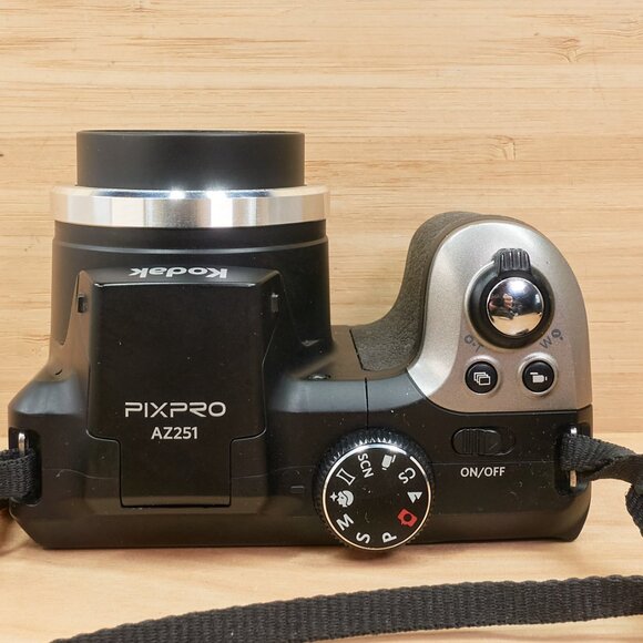 Kodak PIXPRO AZ251 16MP 25x Zoom Digital Camera - Tested - Picture 4 of 7